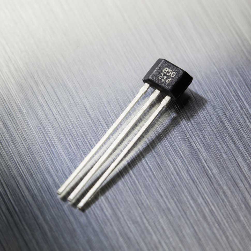 MLX92241 Melexis 2-Wire Hall Switch ASIL A lateral sensing triaxis integrated capacitor THT TO92-3L